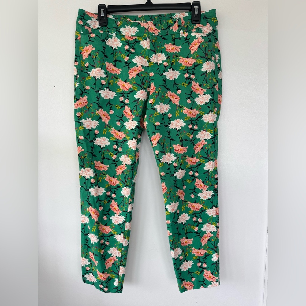Old Navy Green and Pink Floral Leggings Pixie Pants‎ Size 10